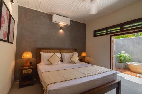 King Room image 10