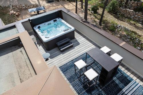 Удобства, Villa Horizon 5* Piscine Jacuzzi in Жумено