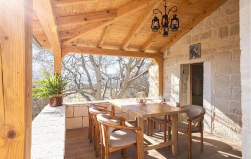 Viesnīcas āriene, Nice Home In Obrovac Sinjski With Wifi in Karakašica