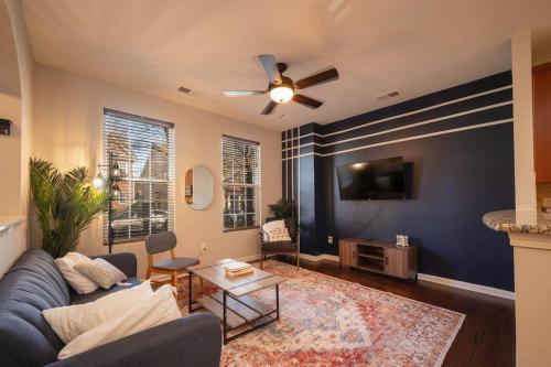 3BDRm Home w/ KingBed_Pool_Wi-fi-Private in Charlotte, USA