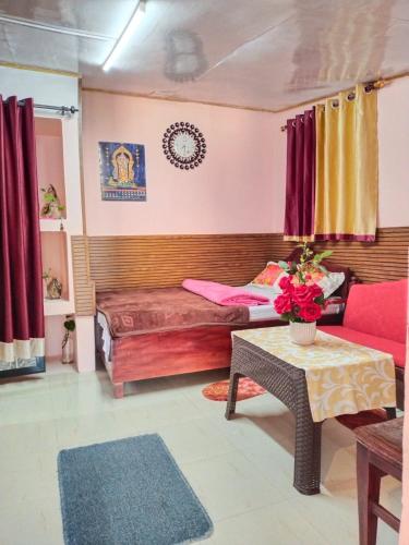 AKS Home Stay - Kannan Devan Hills