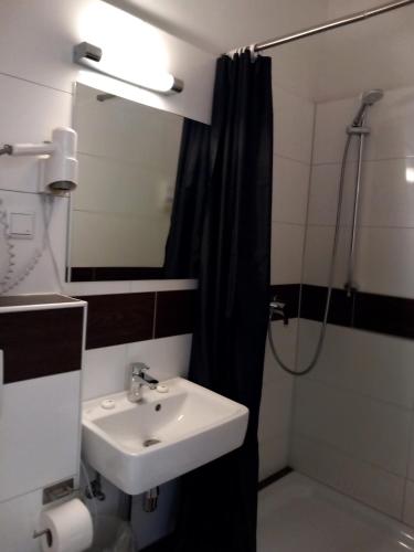 Hotel Karolinger - Self Check-In, Düsseldorf (zdjęcie 10)