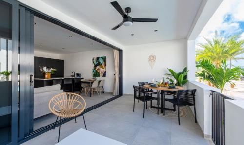 Ocean 11 Luxurious apartment Jan Thiel Curacao in 詹席爾