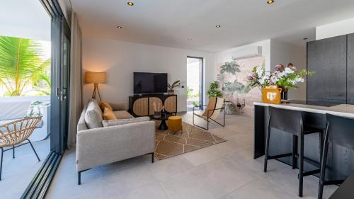 Ocean 11 Luxurious apartment Jan Thiel Curacao in 詹席爾