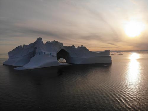 Modern seaview vacation house, Ilulissat