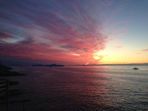 Modern seaview vacation house, Ilulissat