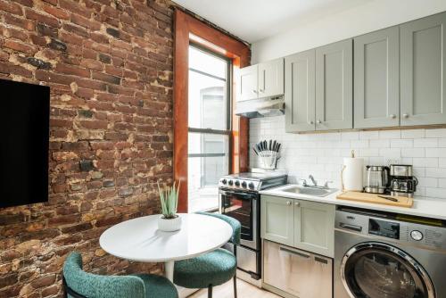 153-5A Charming 2BR LES W D, Nowy Jork (zdjęcie 6)