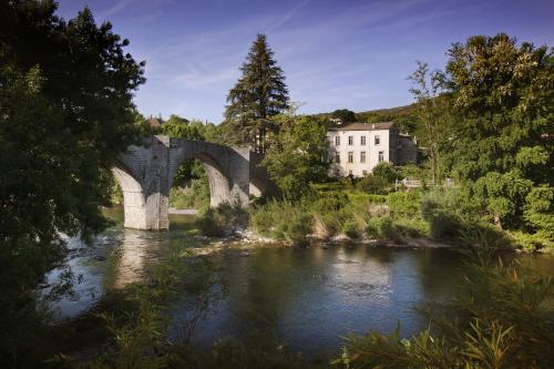 La Maison du Pont Vieux chambre d'hôte Cazilhac