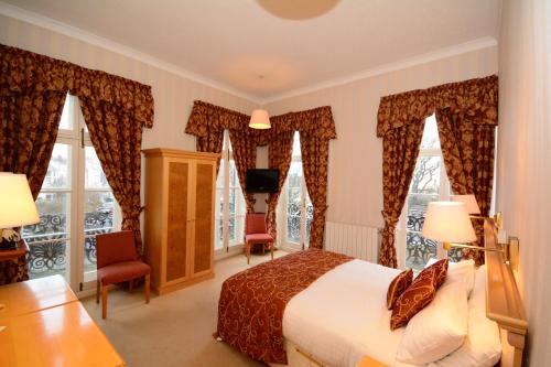 The Crescent Hotel - image 6