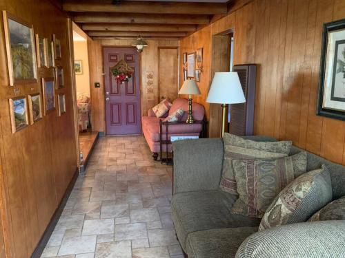 Hidden Treasure in เฮอริเคน (WV)