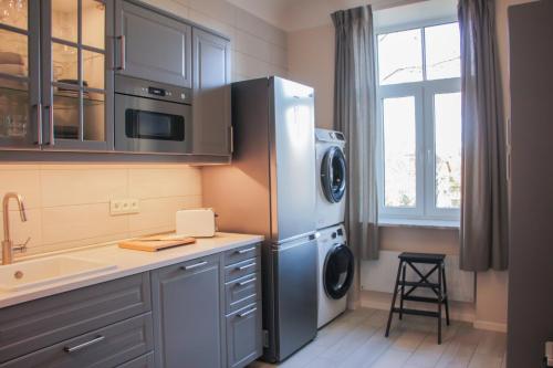 Luxury Renovated - 600 Mbit - 64 M2 - 65 inch TV, Riga (foto 2)
