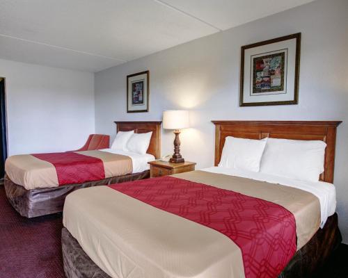 2 double beds