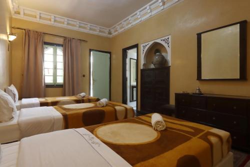 Hotel CTM Room Type - Triple Room with Private Bathroom
