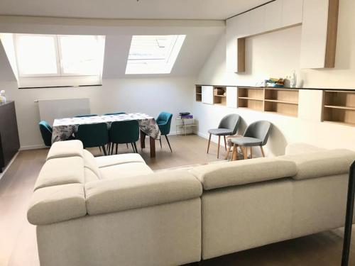 Duplex avec terrasse quartier européen 5