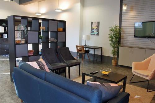 Suite #B, Industrial Styling, AC in Halifax (NS)