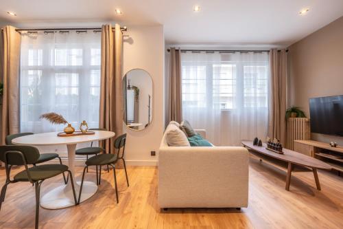 Renovated Studio walking distance to Paris in Montrouge