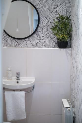 The Hamptons by Brighton Holiday Lets - image 3