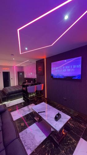 HIGHFIELD PRIVATE SPA APARTMENT in Bolton and Undercliffe