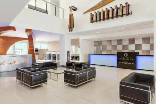 Lobby, Wyndham Costa del Sol Lima Airport in Lima