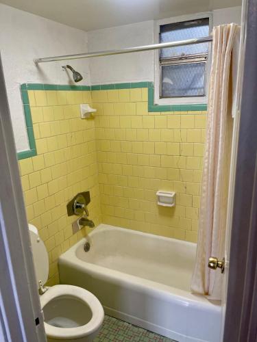King Room image 2
