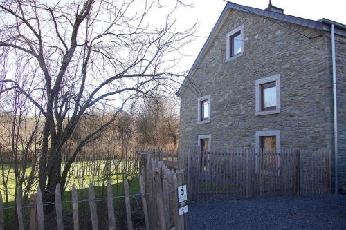Charming stone farmhouse in Bertonje