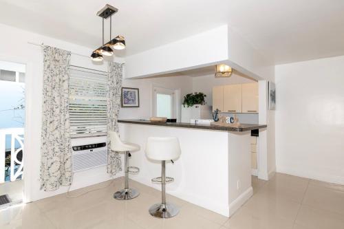 Sofi Beach Apartments 4