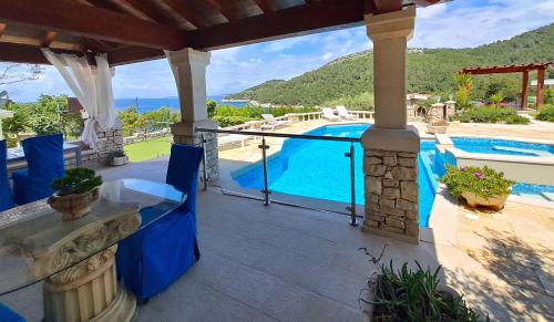 Villa Stone House Poplat - Accommodation - Vela Luka