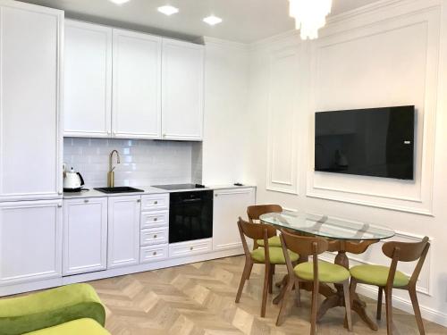 Brand new 1-bedroom apartment in city centre