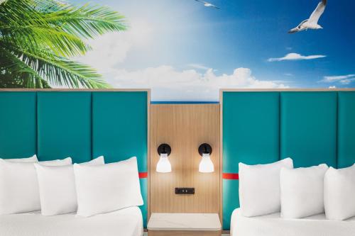 La Copa Inn Beach Hotel