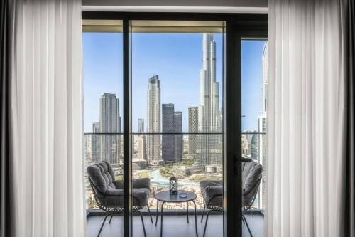 *Views of Burj Khalifa Fountain*, Dubai (photo 4)
