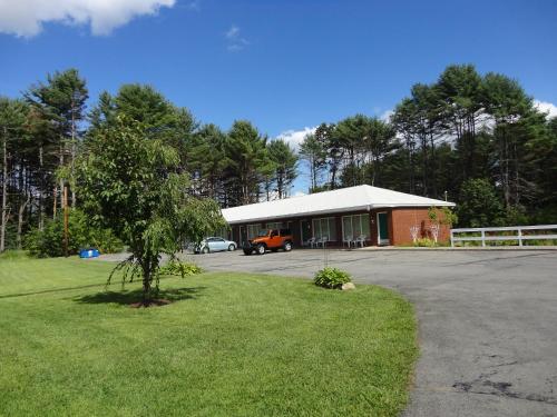 Sara Glen Motel - Saratoga Springs-Glens Falls - 숙소 외관