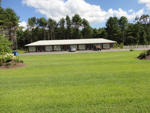 Sara Glen Motel - Saratoga Springs-Glens Falls - 숙소 외관