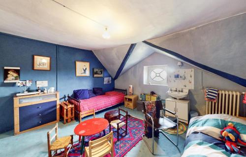 8 Bedroom Beautiful Home In Saint-vigor