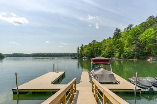 The Waterman Lakefront Luxury with Hot Tub & Private Dock!