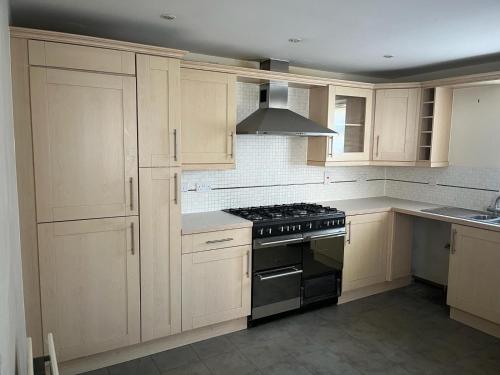 4 bed town house in Kent
