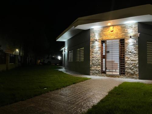 Casa con piscina climatizada