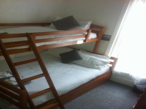 Deneside Guest House - image 5