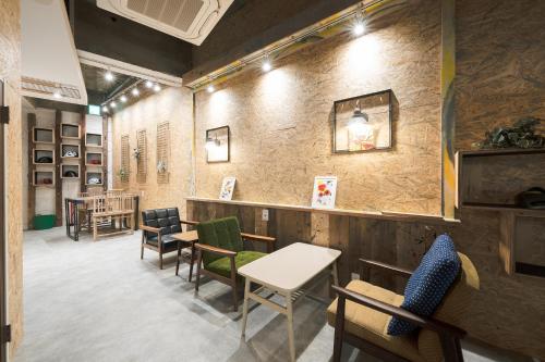 Shared lounge/TV area, Kotori Coworking & Hostel Kotohira in Kotoden-Kotohira Station