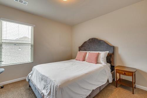 Spacious Atlanta Home with Yard and Charcoal Grill! Spacious Atlanta Home with Yard and Charcoal Grill!