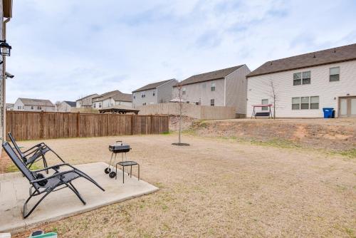 Spacious Atlanta Home with Yard and Charcoal Grill! Spacious Atlanta Home with Yard and Charcoal Grill!