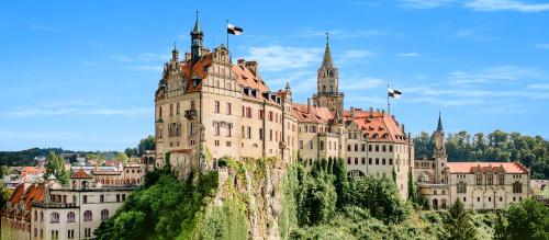 Stilvolles Ferienapartment am Thermalbad mit Blick in die Natur