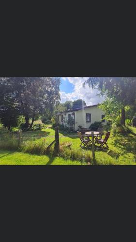 Invercassley cottage in โรสฮอล