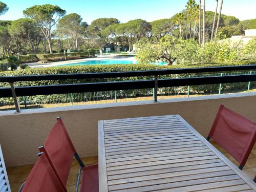 Domaine Valescure vue Piscine ou Pinede - Wifi in Vallon du Mal Temps