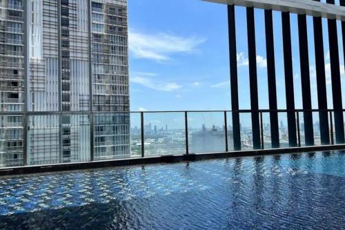 35f amazing luxury condo park 24