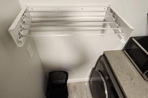 Welcoming Condo Near Hamden Shopping in Hamden, USA