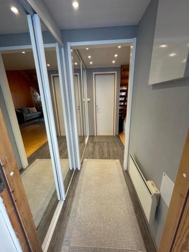 Oloslaavu 2 in มิวนิโอ