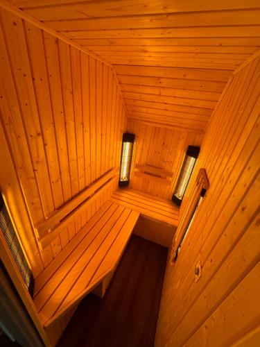 Unieke houten villa met SAUNA in Twente - 5p