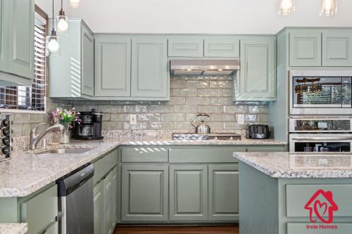 Pueblo Moon w Pool - An Irvie Home Pueblo Moon w Pool - An Irvie Home