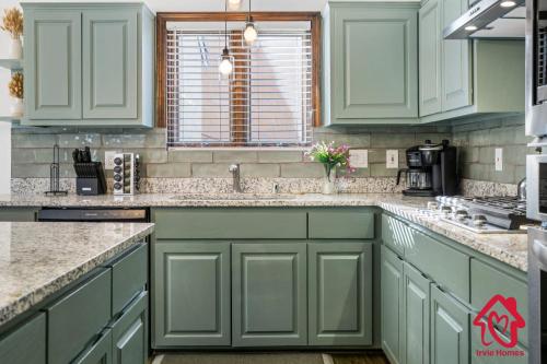 Pueblo Moon w Pool - An Irvie Home Pueblo Moon w Pool - An Irvie Home