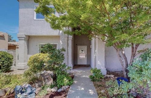 Pueblo Moon w Pool - An Irvie Home Pueblo Moon w Pool - An Irvie Home